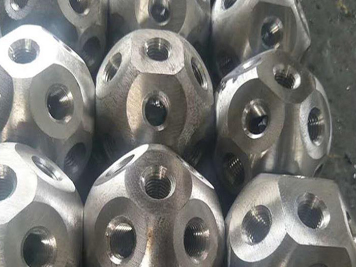 武冈螺栓球网架杆件制作